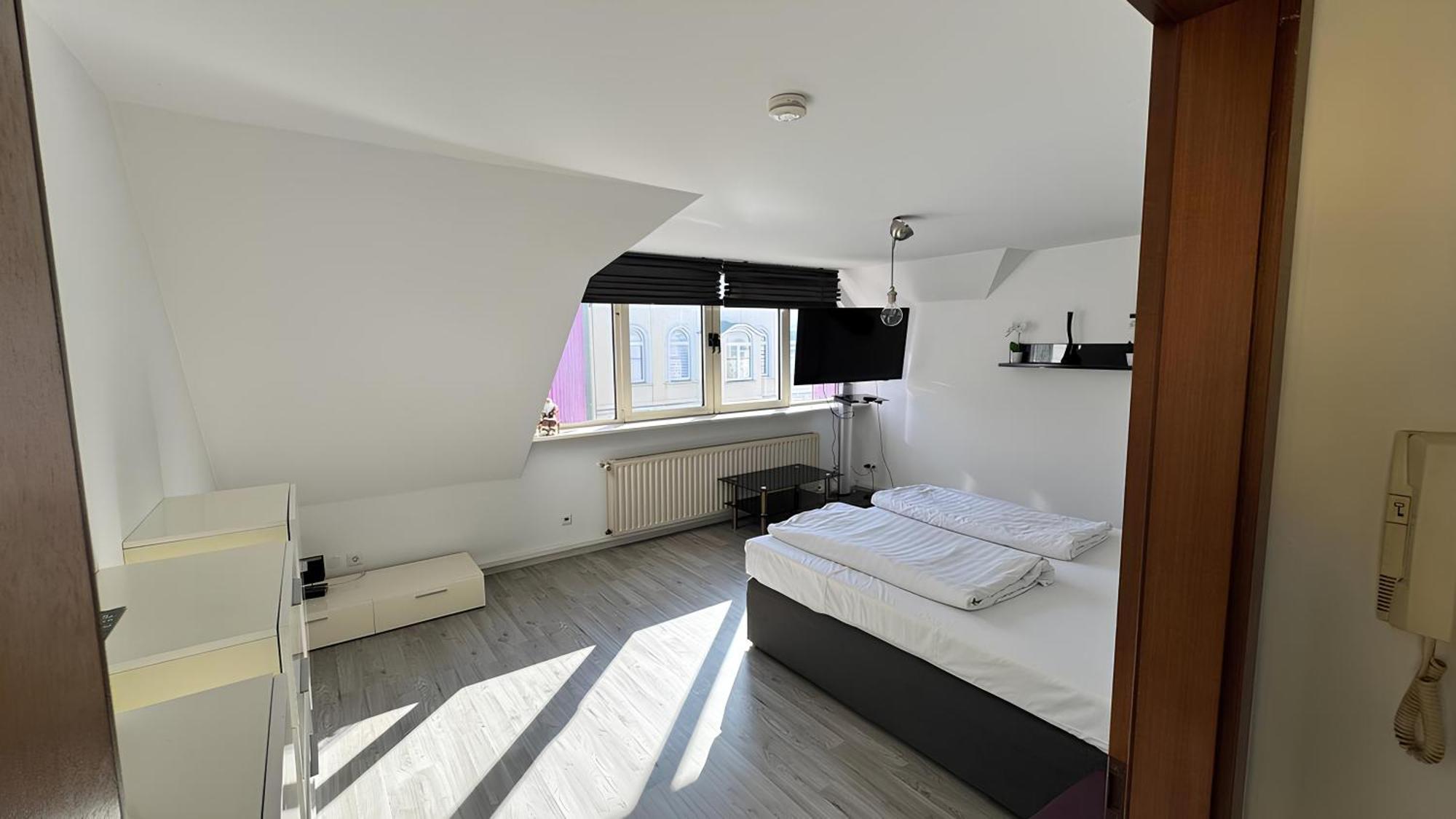 One-Bedroom Apartment,1653538073:JPEG